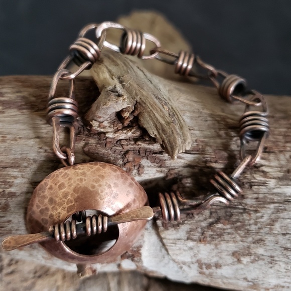 Handcrafted solid copper link bracelet. - Picture 1 of 3